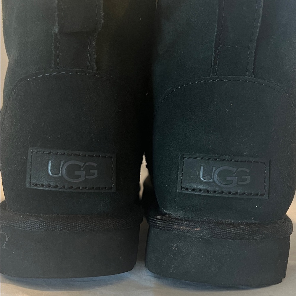Ugg Classic Mini II Black Boots - Picture 3 of 6